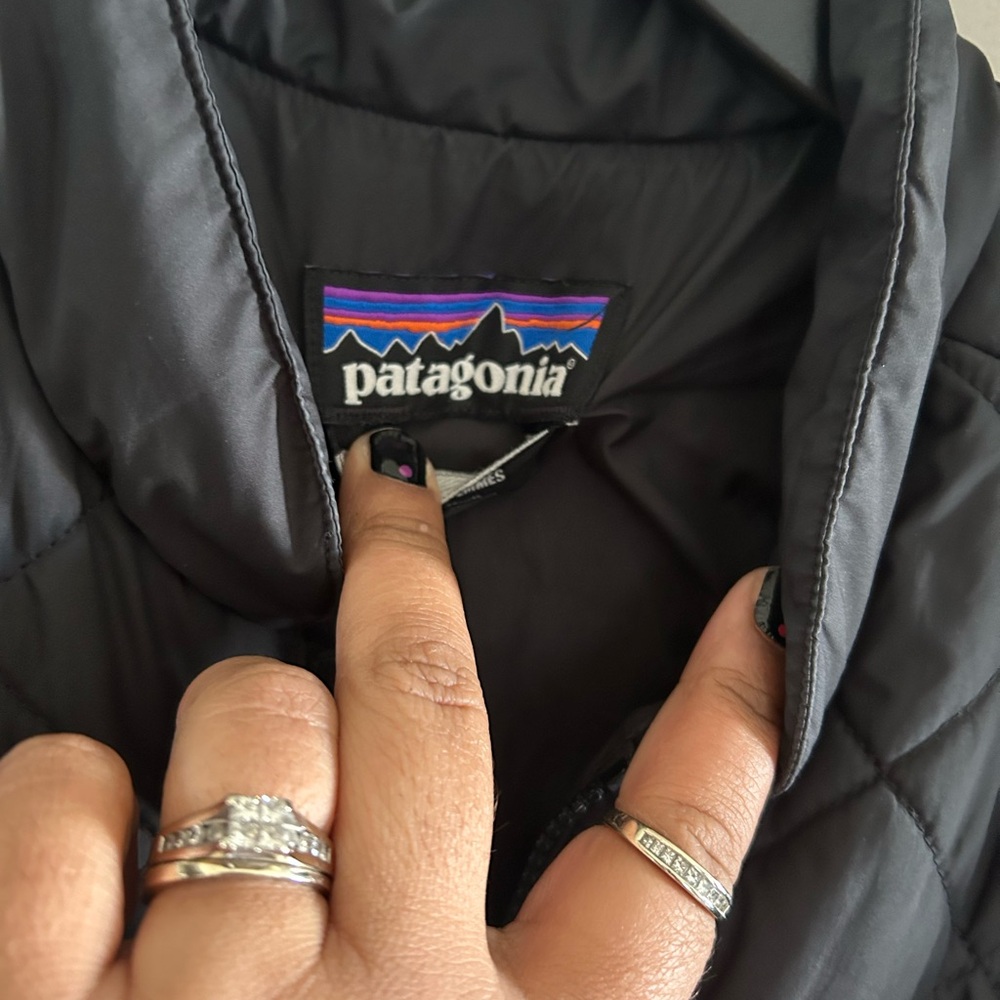 Patagonia Jacket - black quilted nano-puff - Picture 5 of 13